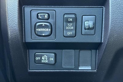 2015 Toyota Tundra SR5 5.7L V8