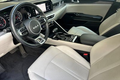 2022 Kia K5 EX