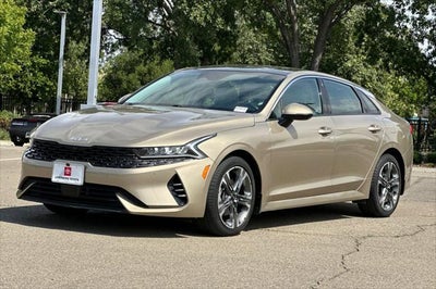 2022 Kia K5 EX