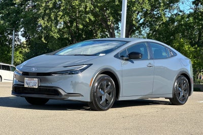 2026 Toyota Prius LE