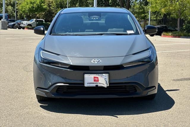 2025 Toyota Prius LE