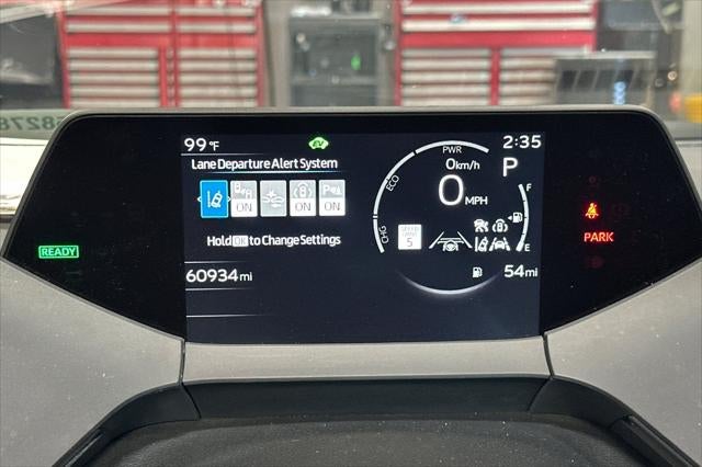 2025 Toyota Prius LE