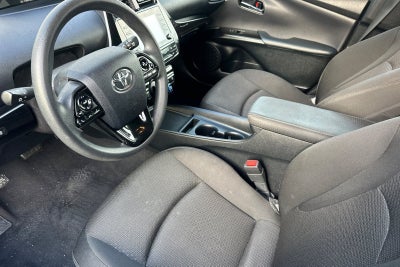 2022 Toyota Prius LE
