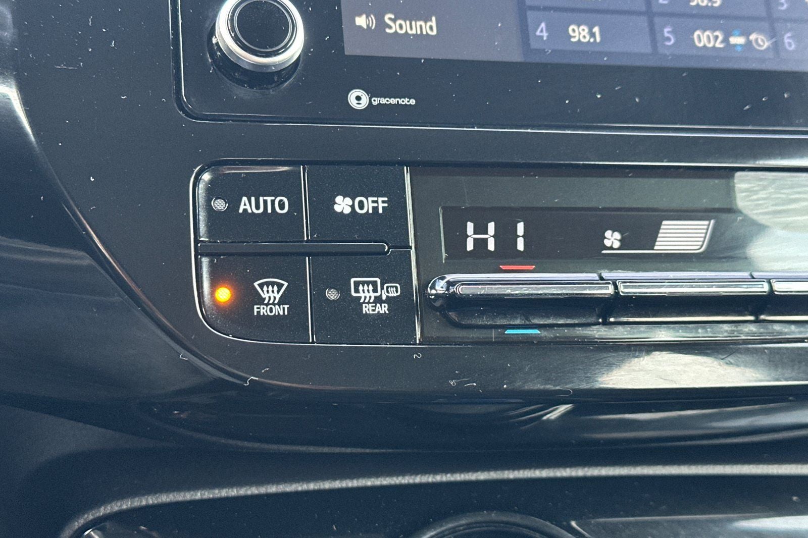 2022 Toyota Prius LE