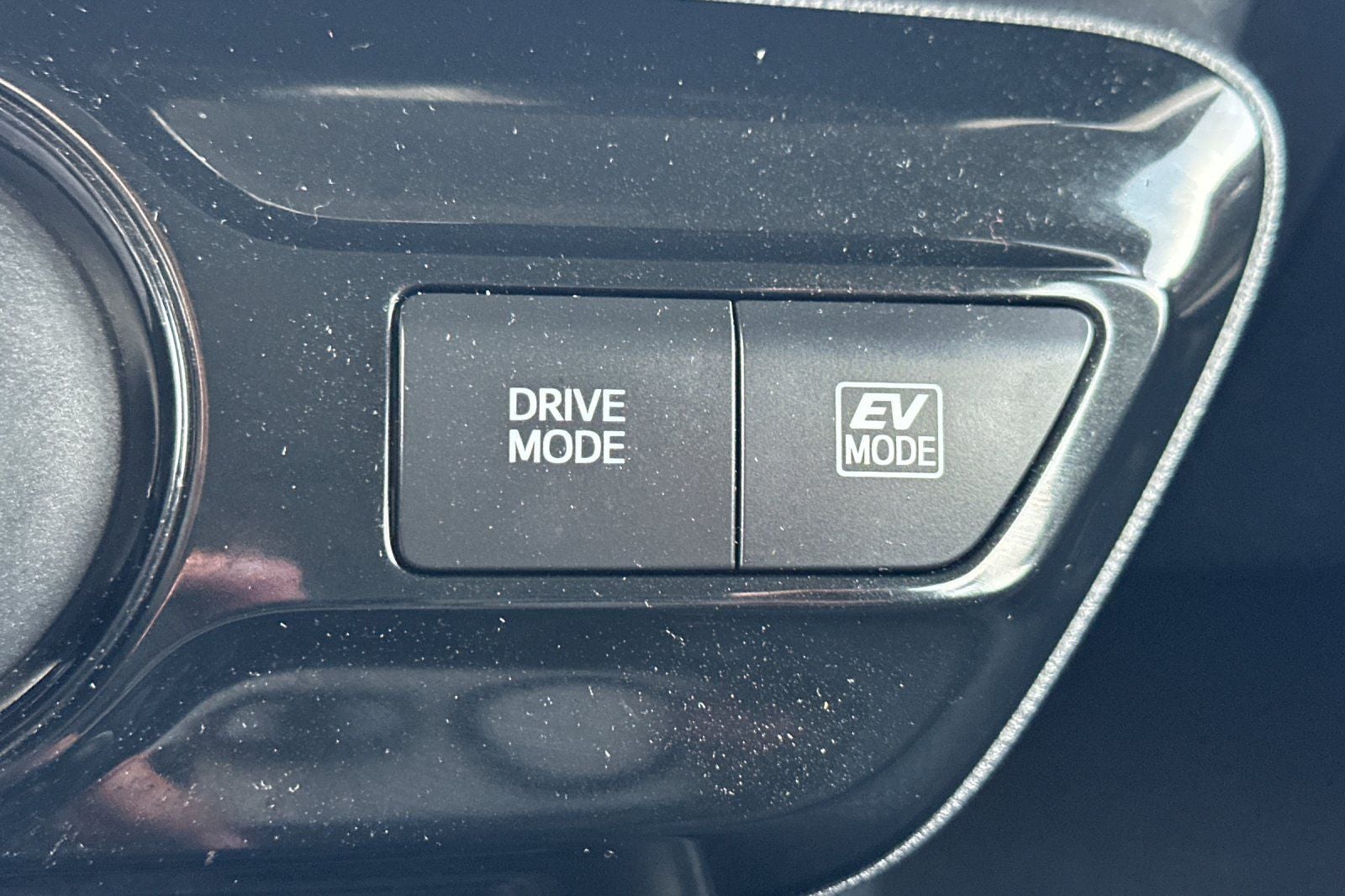 2022 Toyota Prius LE