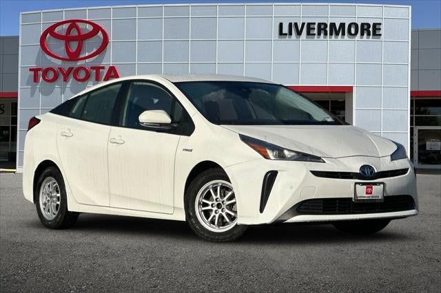 2022 Toyota Prius LE