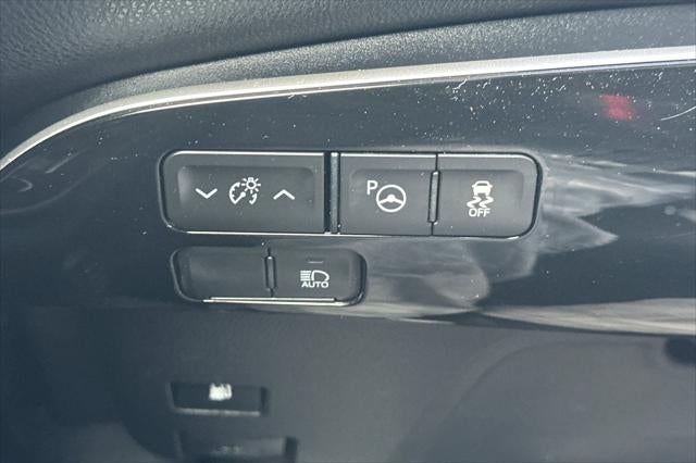 2022 Toyota Prius LE