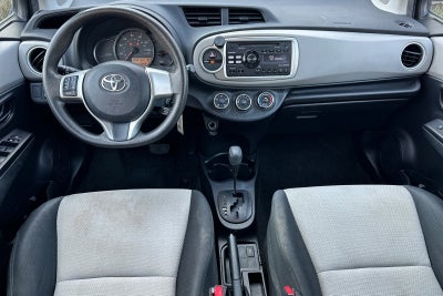 2013 Toyota Yaris LE