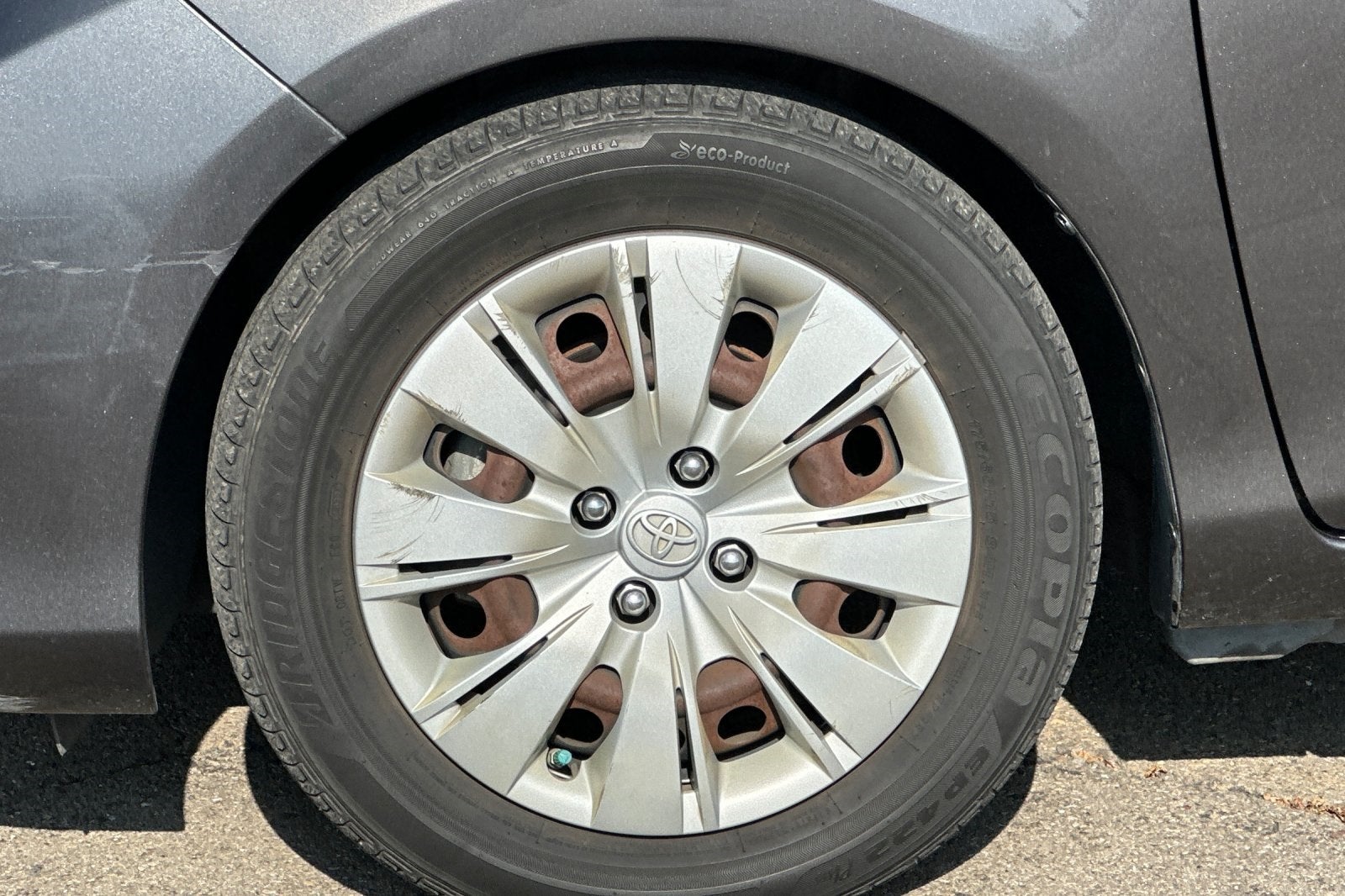 2013 Toyota Yaris LE