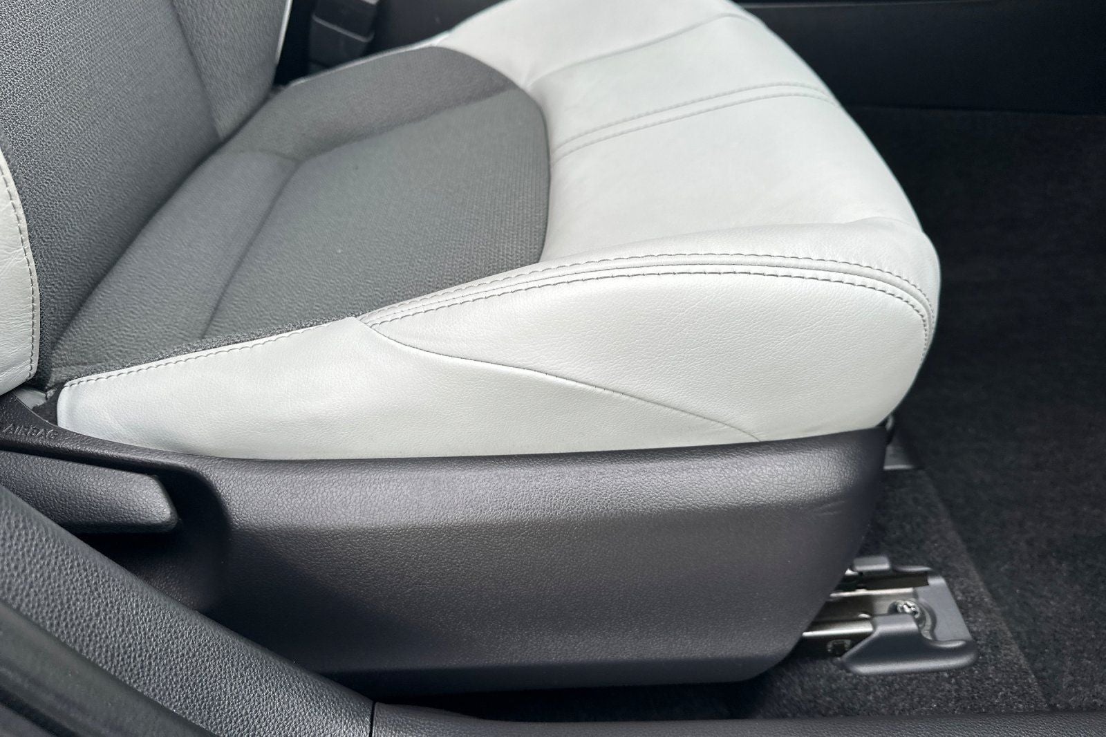 2022 Toyota Corolla Hatchback XSE