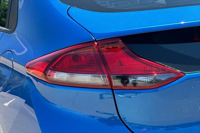 2018 Hyundai Ioniq Hybrid Blue