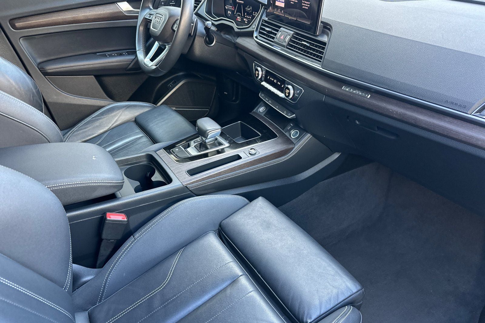 2024 Audi Q5 45 S line Premium quattro