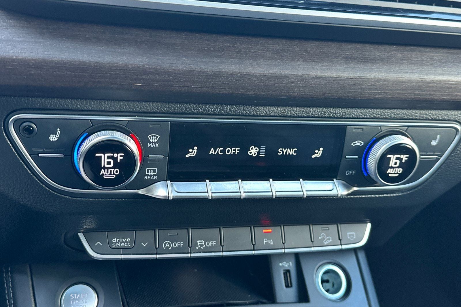 2024 Audi Q5 45 S line Premium quattro