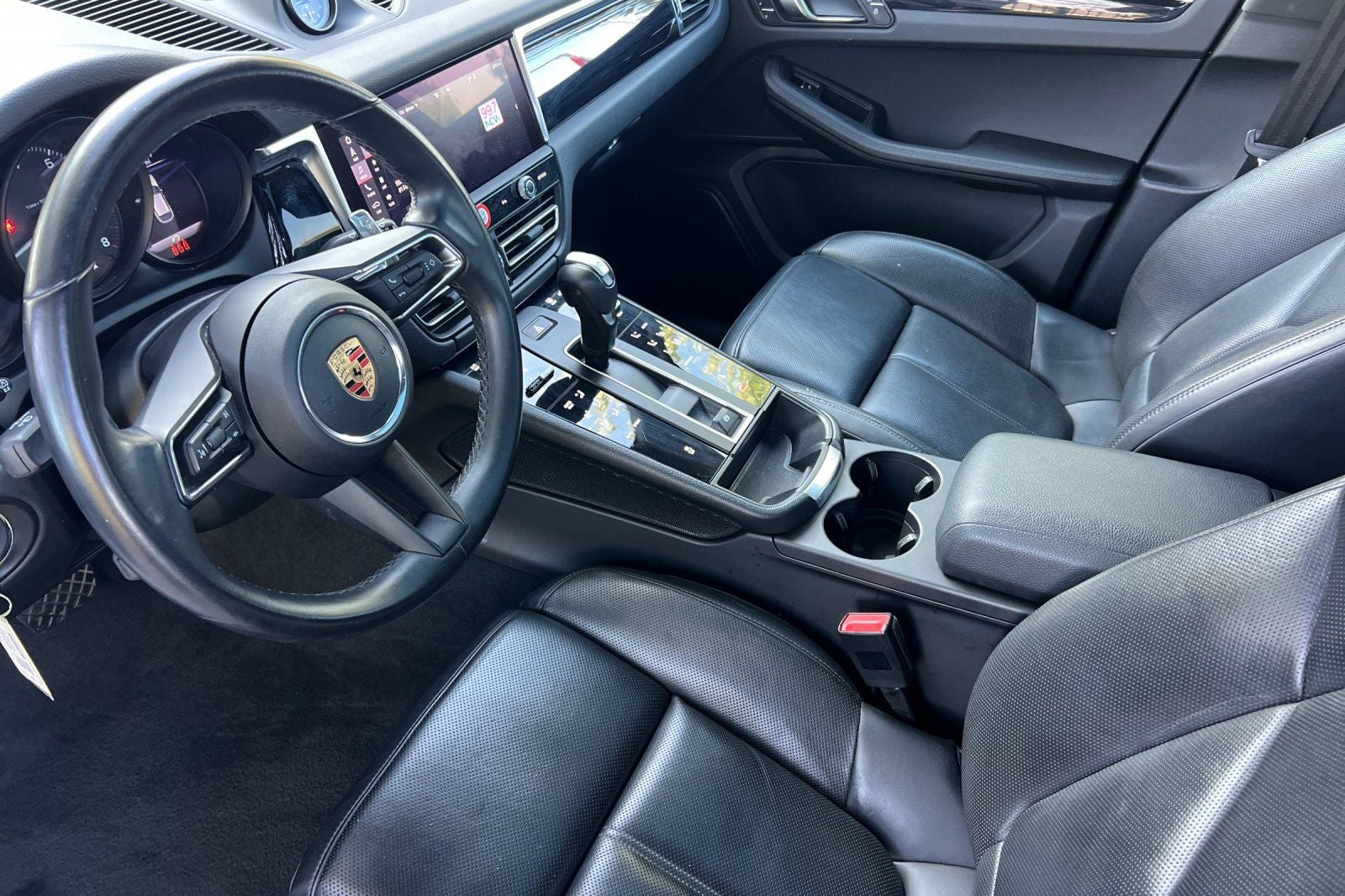 2024 Porsche Macan T