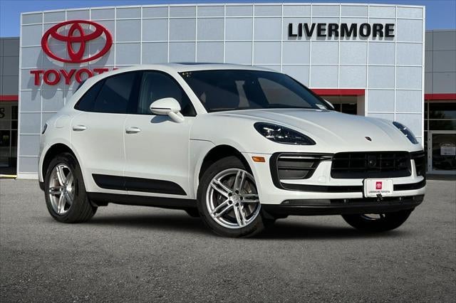 2024 Porsche Macan T