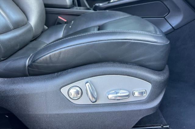 2024 Porsche Macan T