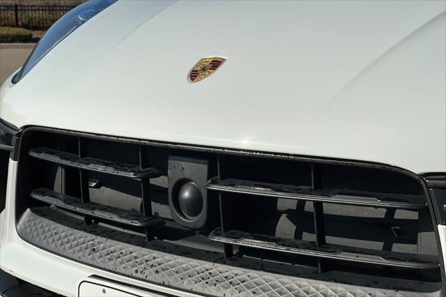 2024 Porsche Macan T