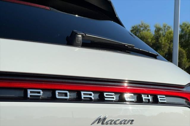 2024 Porsche Macan T