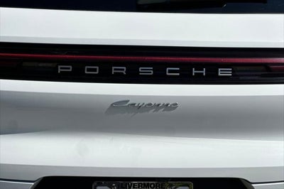 2024 Porsche Cayenne Base