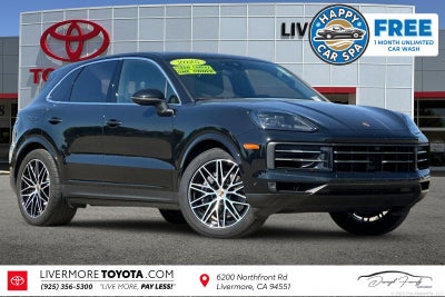 2025 Porsche Cayenne Base