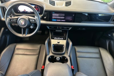 2025 Porsche Cayenne Base
