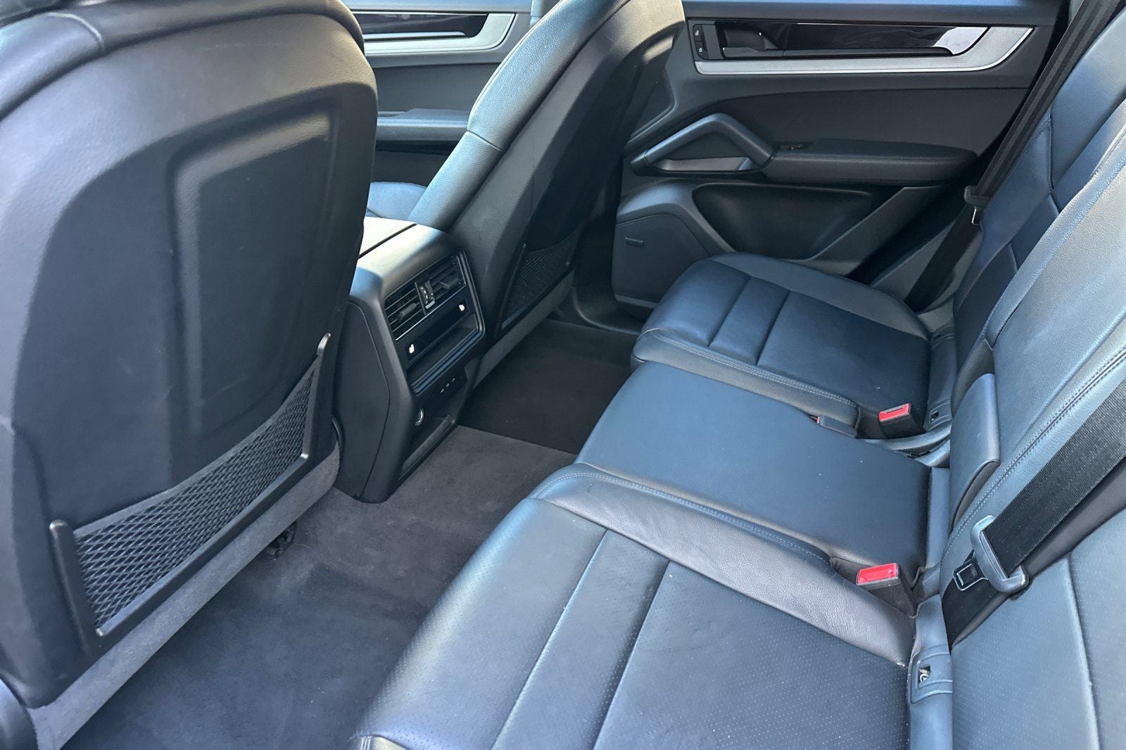 2024 Porsche Cayenne Base