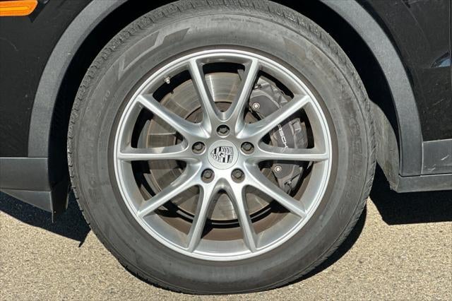 2024 Porsche Cayenne Base