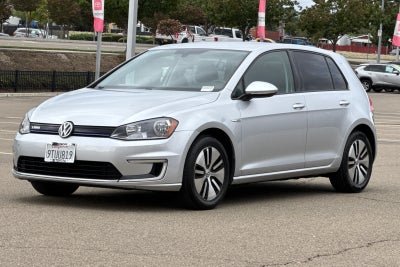 2016 Volkswagen e-Golf SE