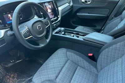 2023 Volvo XC60 B5 Core