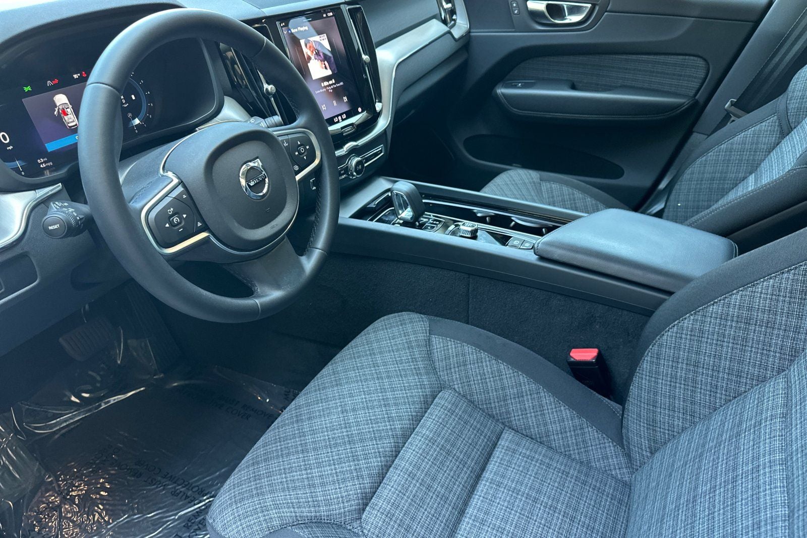 2023 Volvo XC60 B5 Core