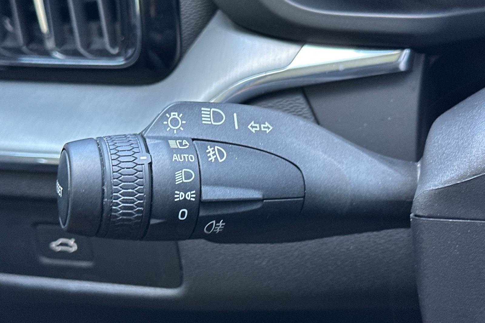 2023 Volvo XC60 B5 Core