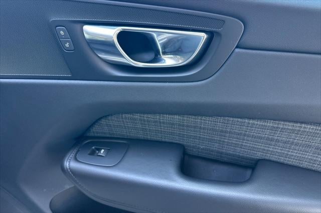 2023 Volvo XC60 B5 Core