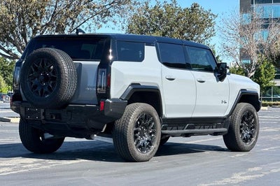 2024 GMC HUMMER EV SUV 2X