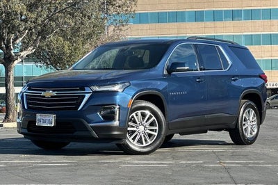 2023 Chevrolet Traverse LT Cloth