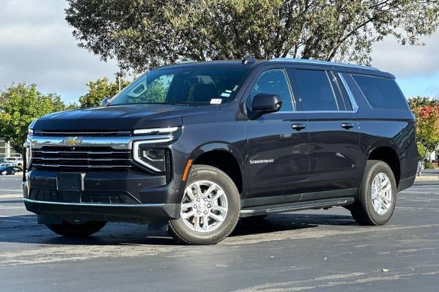 2025 Chevrolet Suburban LT