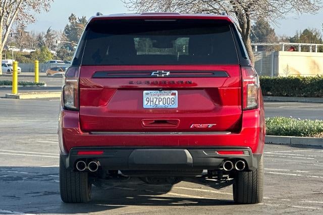 2023 Chevrolet Suburban RST