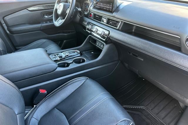 2023 Honda Pilot AWD Elite