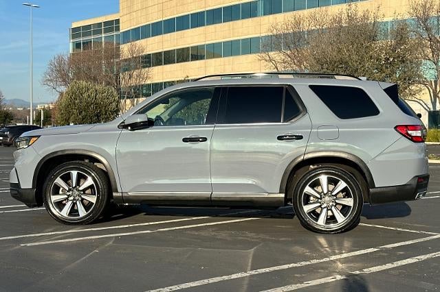 2023 Honda Pilot AWD Elite