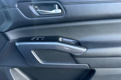 2022 Nissan Pathfinder SL 2WD