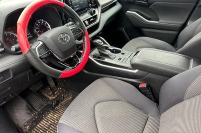 2021 Toyota Highlander LE