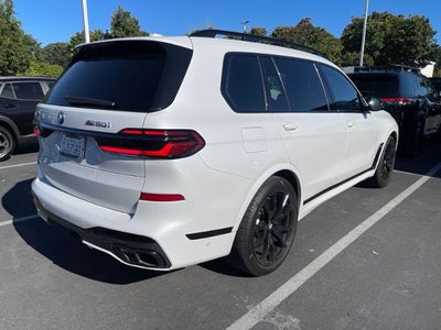2025 BMW X7 M60i