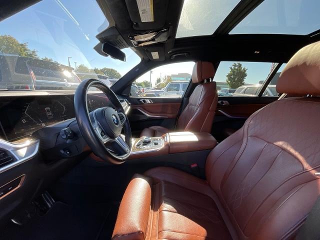 2025 BMW X7 M60i