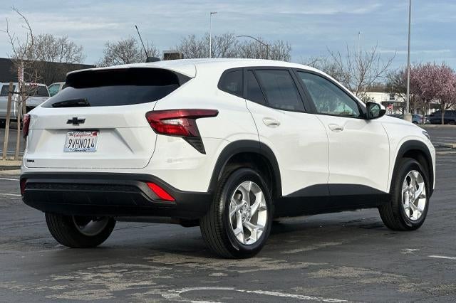 2025 Chevrolet Trax LS