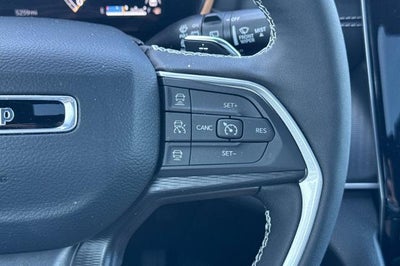2025 Jeep Grand Cherokee Laredo X 4x2