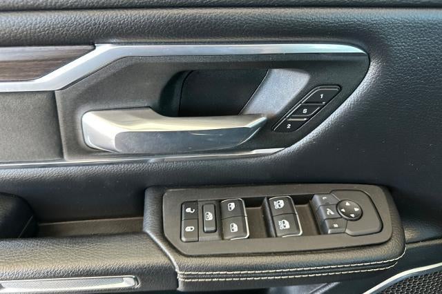 2025 RAM 1500 Laramie Crew Cab 4x4 5'7" Box