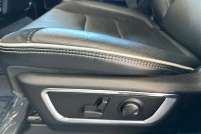 2025 RAM 1500 Laramie Crew Cab 4x4 5'7" Box