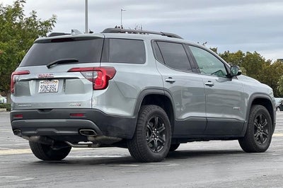 2023 GMC Acadia AT4