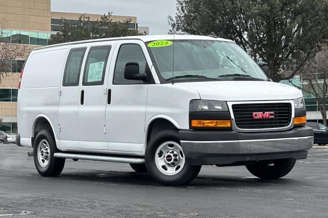 2024 GMC Savana Cargo 2500 Base