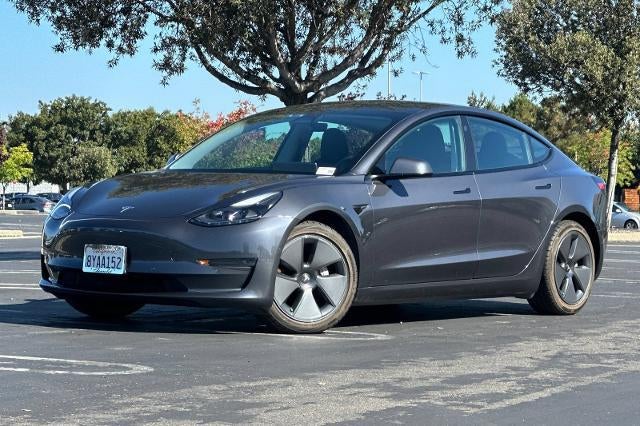 2021 Tesla Model 3 Standard Range Plus Rear-Wheel Drive