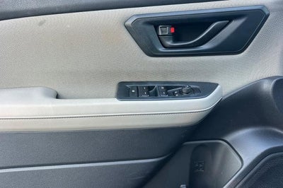 2025 Subaru Forester Base
